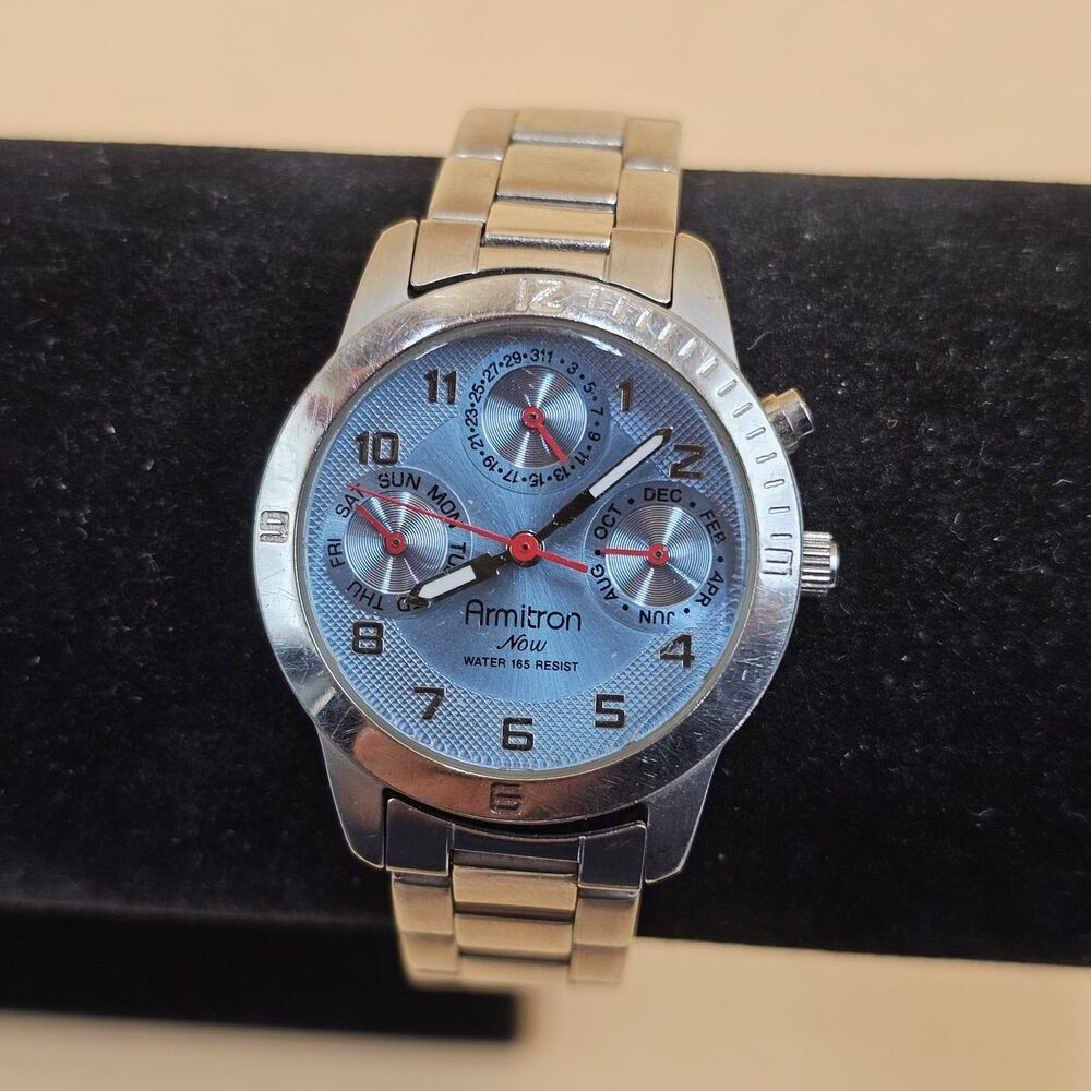 Vintage Armitron Now Ladies Triple Date Watch 75/2489 6P05 Blue Dial Runs Great